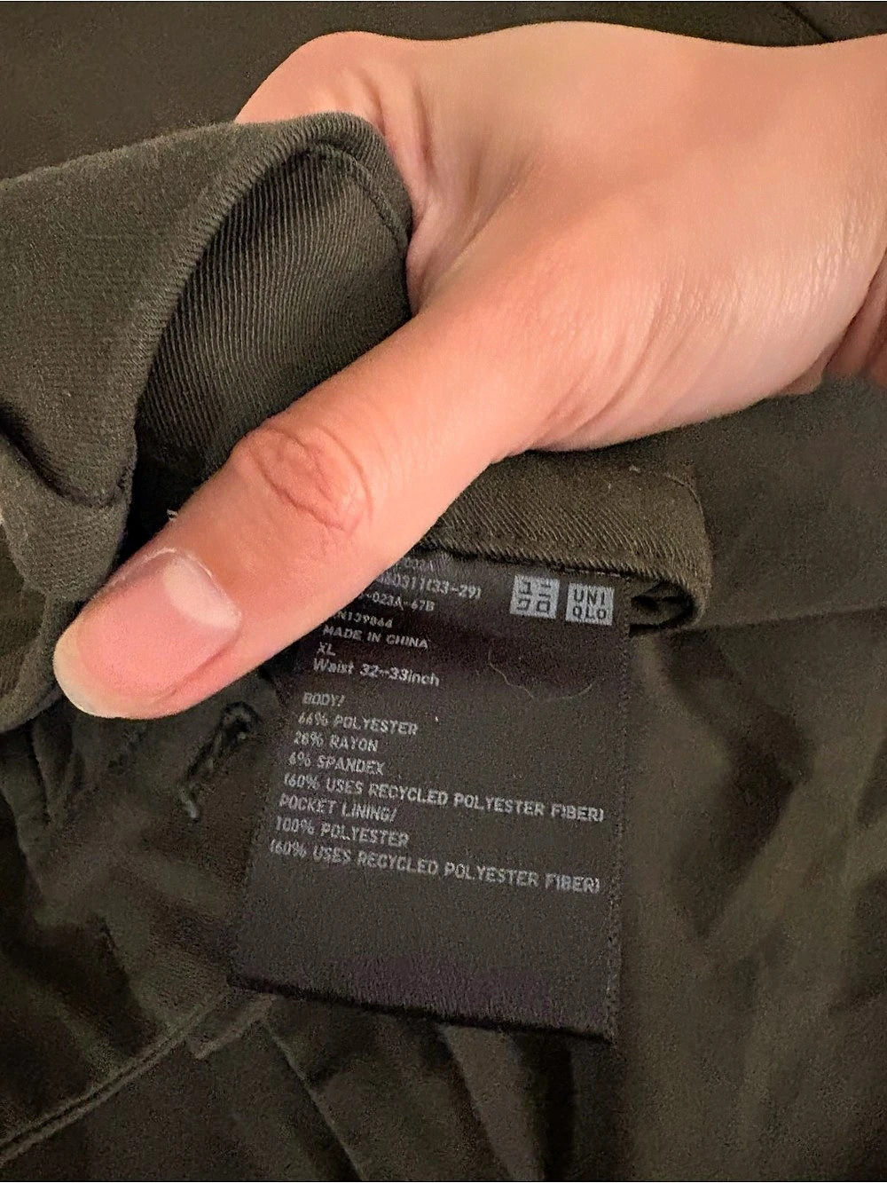 Uniqlo Women’s Olive Green Wide-Fit Pleated Pants - Picture 4 of 4